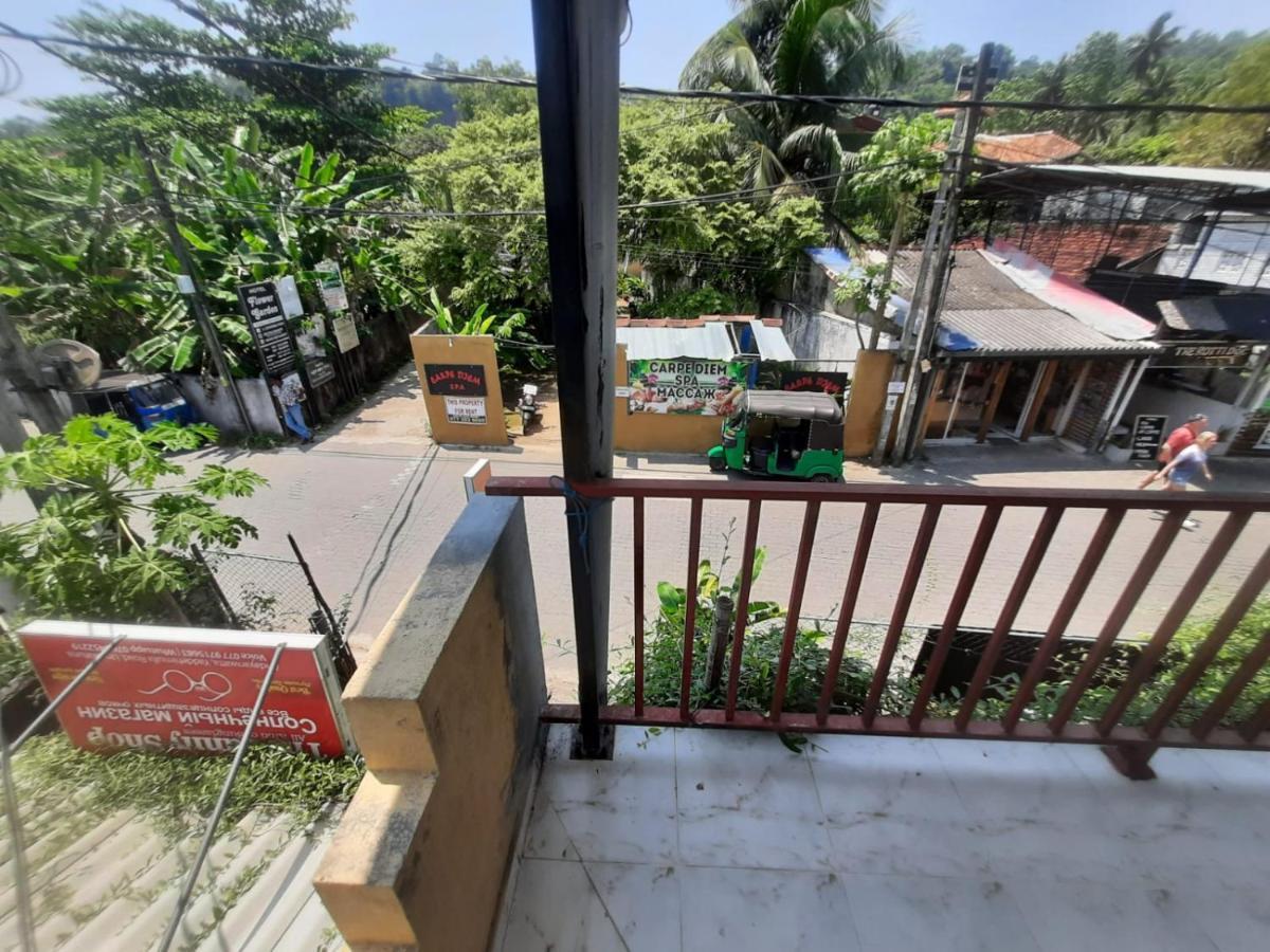 Bluefin Place To Stay Unawatuna Exterior photo