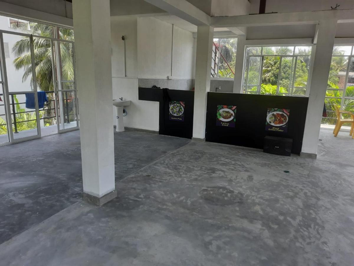 Bluefin Place To Stay Unawatuna Exterior photo