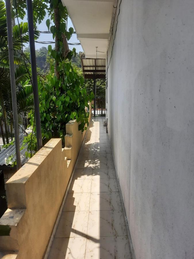 Bluefin Place To Stay Unawatuna Exterior photo